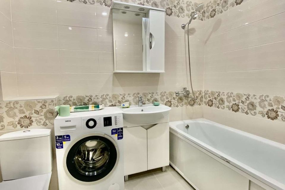 Продаётся 2-комнатная квартира, 65 м²