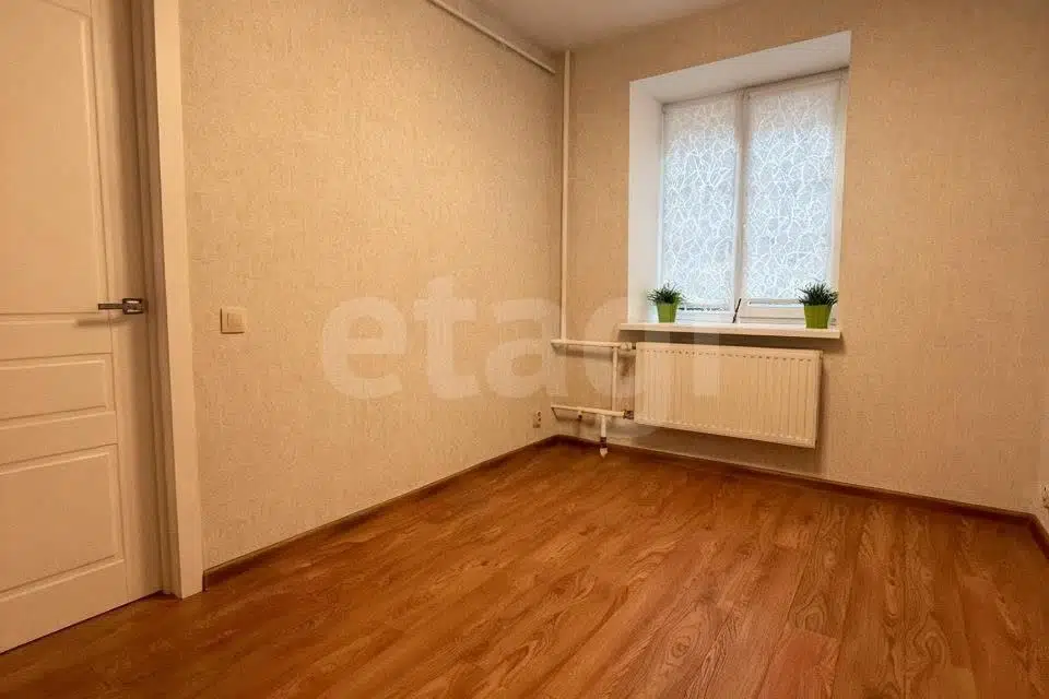 Продаётся 1-комнатная квартира, 60.4 м²