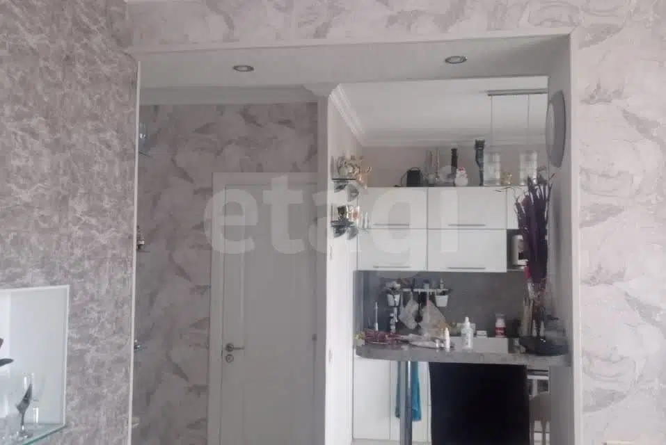 Продаётся 1-комнатная квартира, 37.3 м²