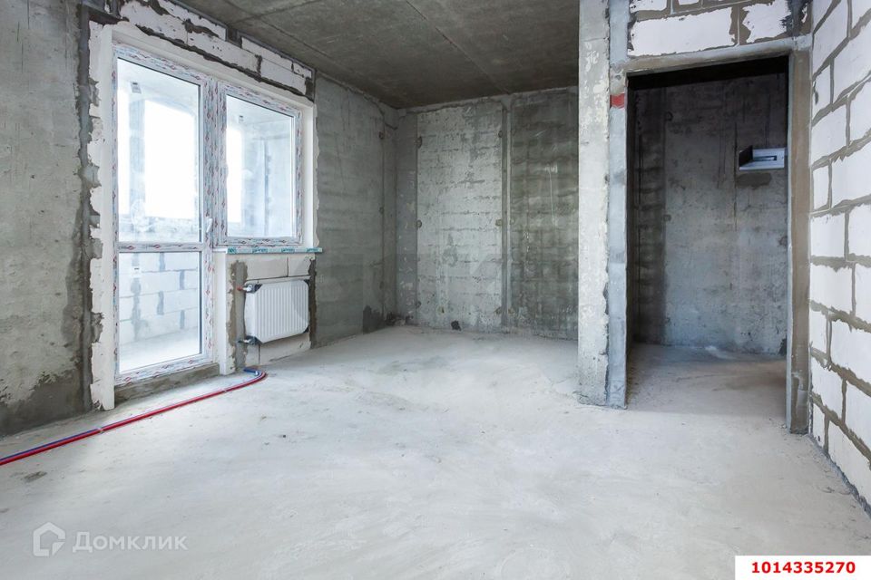 Продаётся 1-комнатная квартира, 42 м²