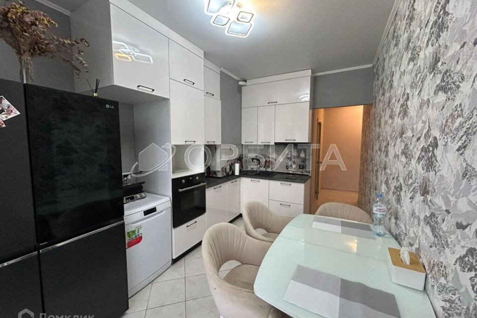 Продаётся 1-комнатная квартира, 38.9 м²
