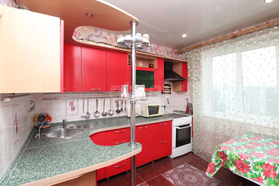 Продаётся 3-комнатная квартира, 65.4 м²