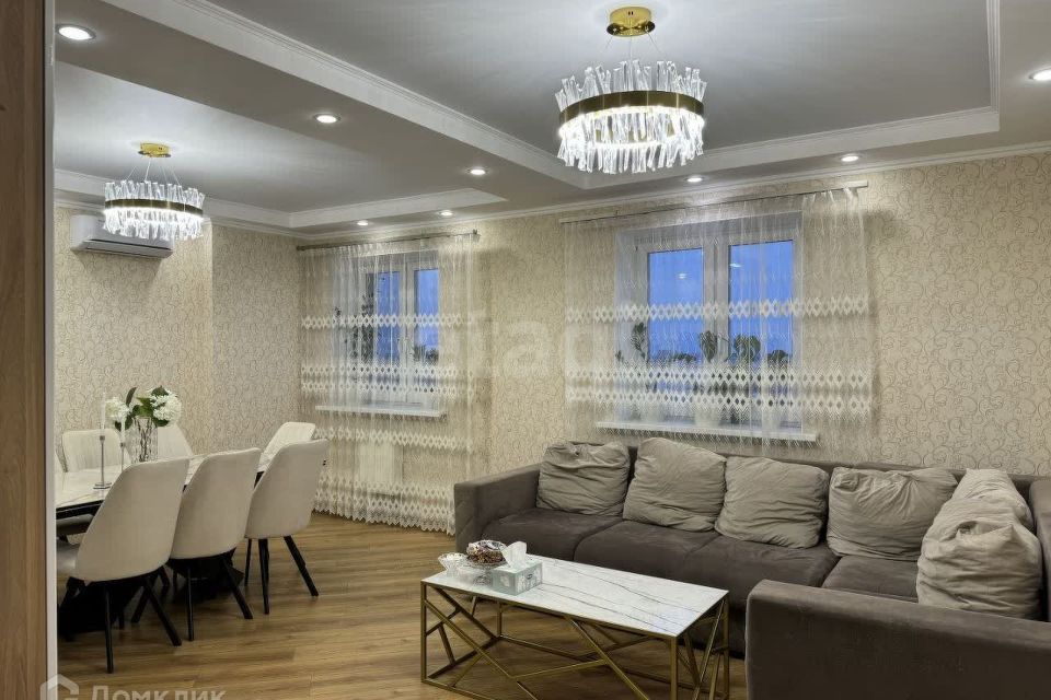 Продаётся 2-комнатная квартира, 69.64 м²