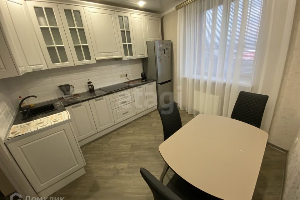 Продаётся 1-комнатная квартира, 40.3 м²