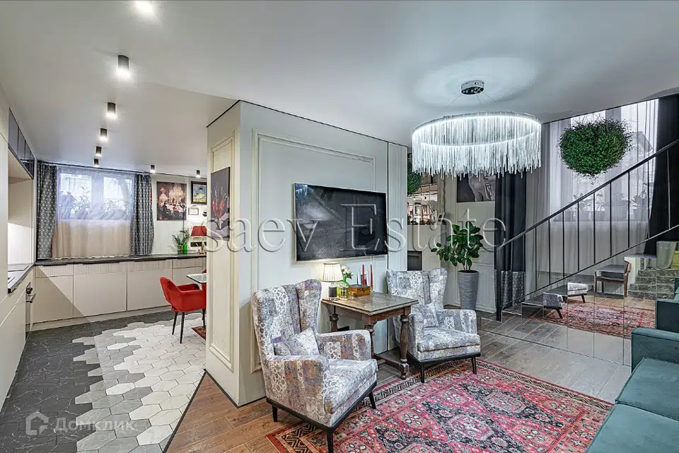 Продаётся 6-комнатная квартира, 145 м²