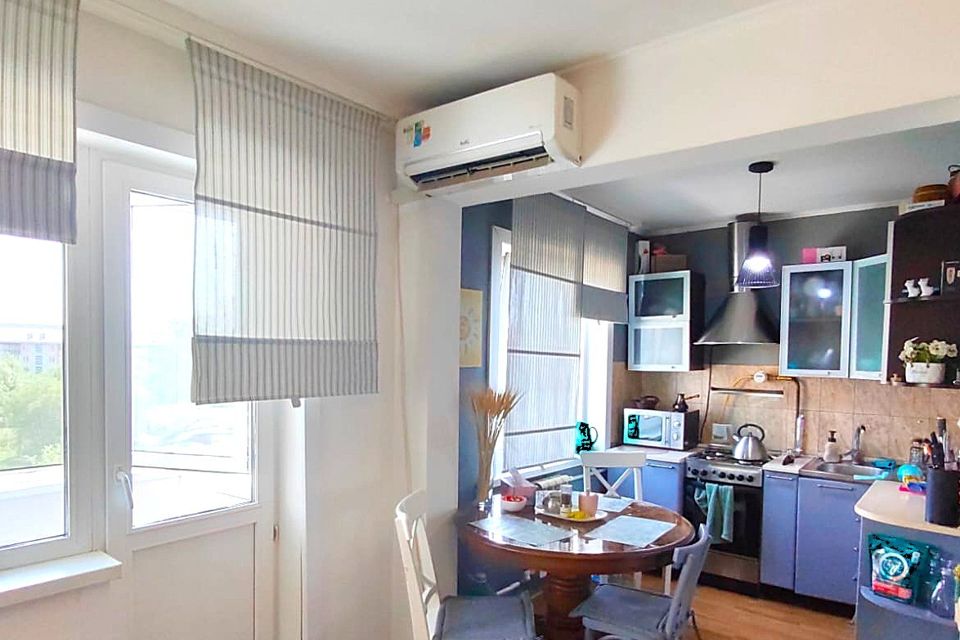 Продаётся 3-комнатная квартира, 49.8 м²