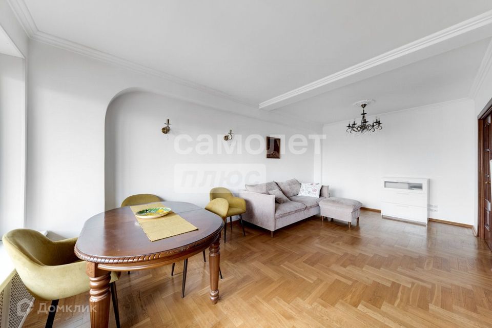 Продаётся 2-комнатная квартира, 54 м²