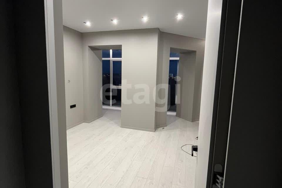 Продаётся 3-комнатная квартира, 102 м²