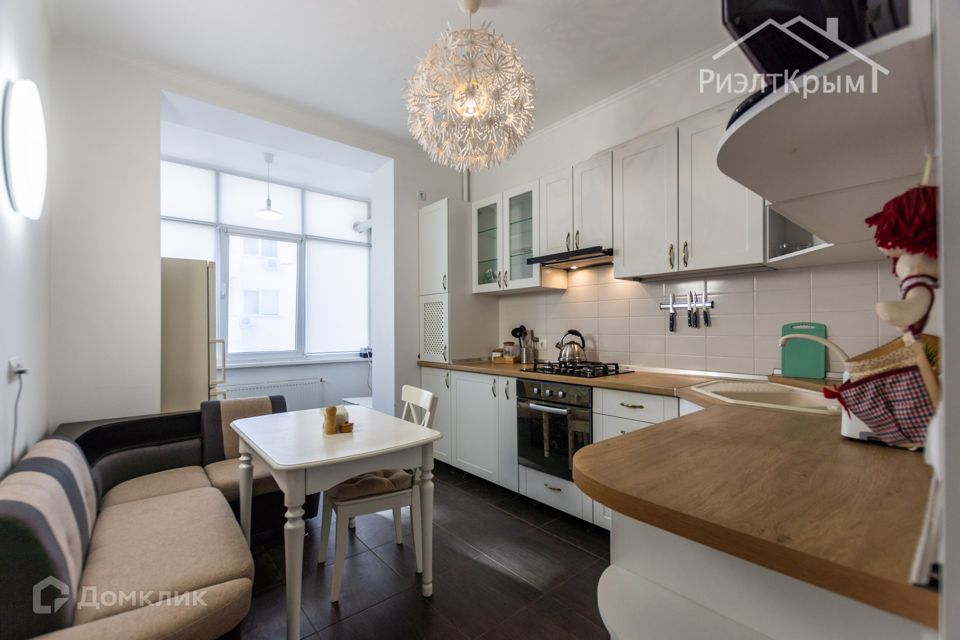 Сдаётся 2-комнатная квартира, 70 м²