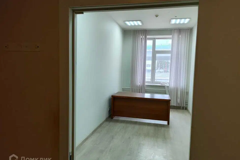 Сдаётся помещение своб. назначения, 16.9 м²