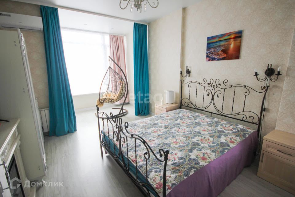 Продаётся 3-комнатная квартира, 109 м²