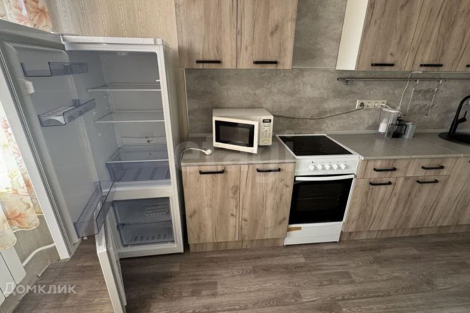 Сдаётся 2-комнатная квартира, 56 м²