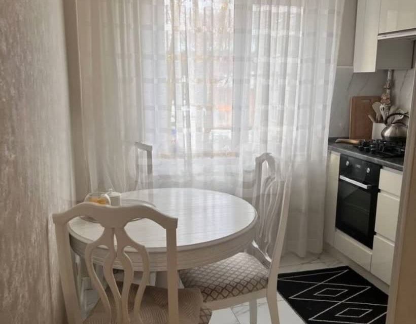 Продаётся 3-комнатная квартира, 58.2 м²