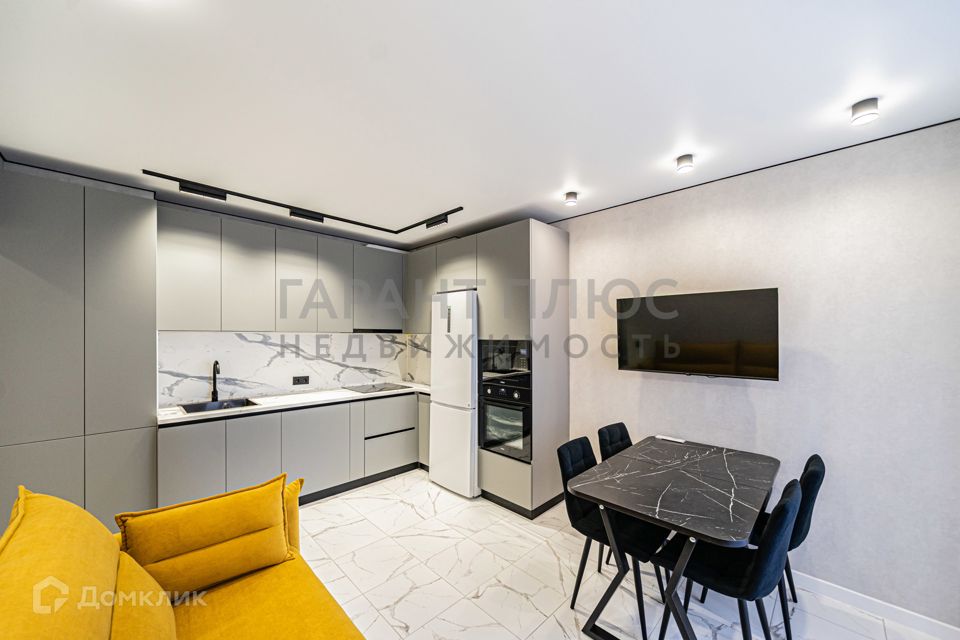Сдаётся 2-комнатная квартира, 58 м²