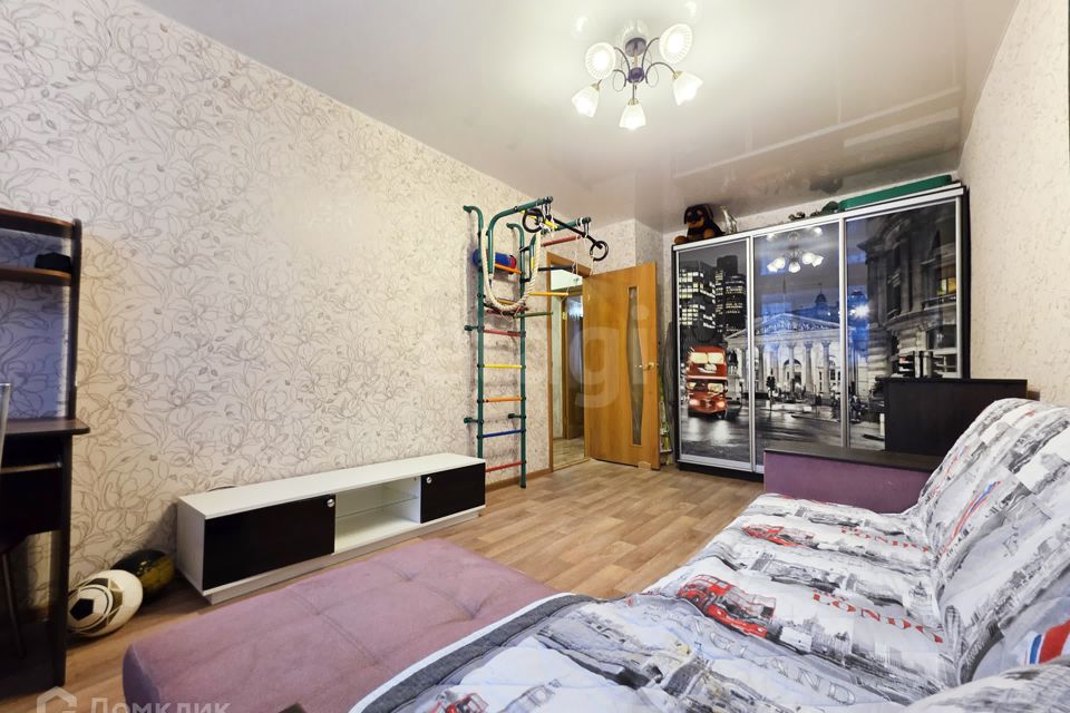 Продаётся 3-комнатная квартира, 60.5 м²