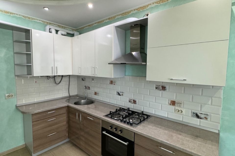 Продаётся 1-комнатная квартира, 43 м²