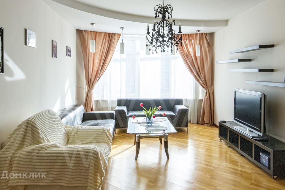 Продаётся 3-комнатная квартира, 100 м²