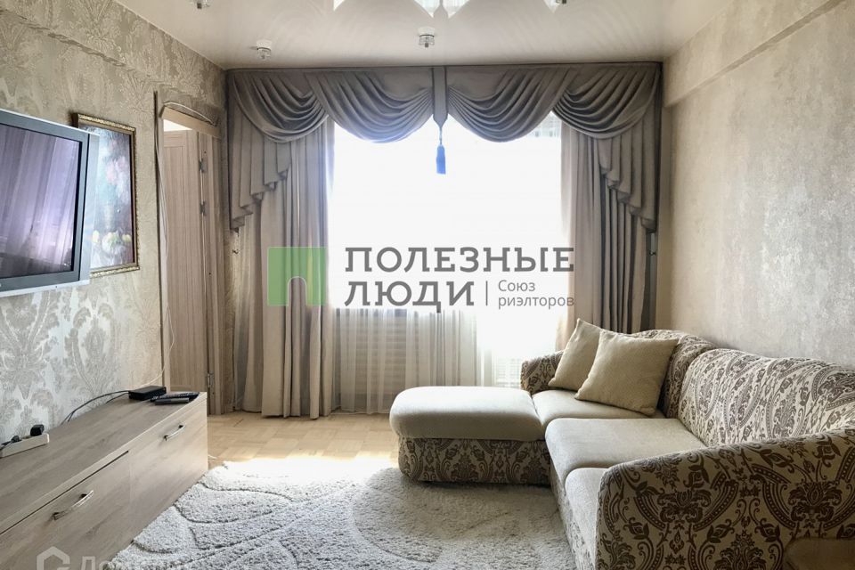 Продаётся 4-комнатная квартира, 58.4 м²