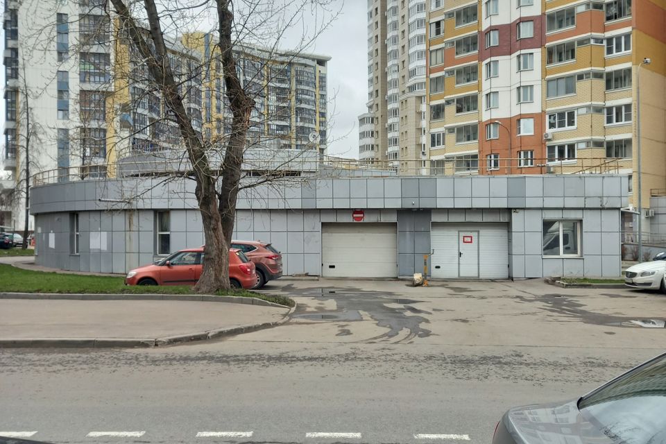 Продаётся машиноместо, 16 м²