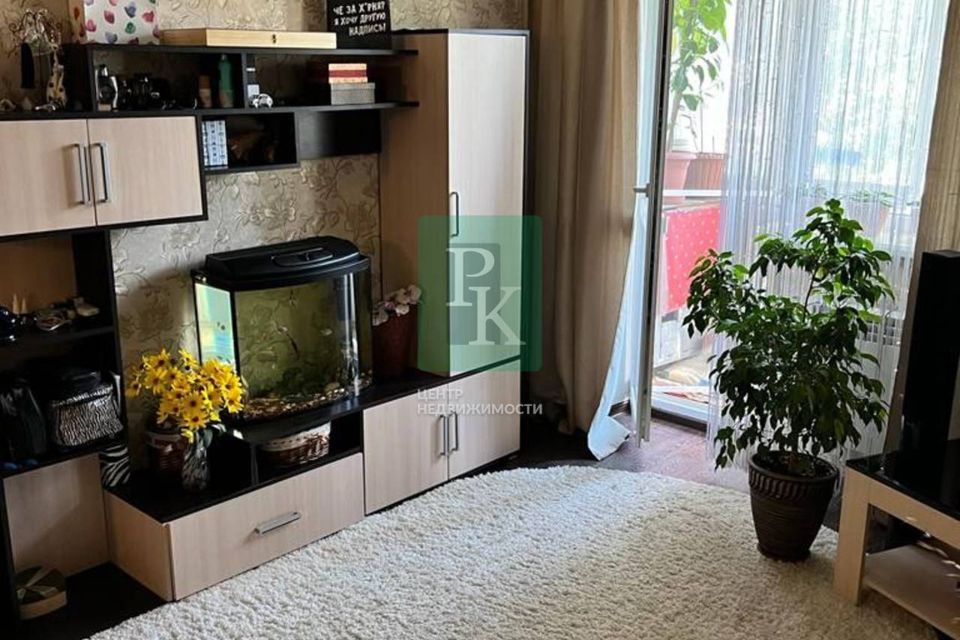 Продаётся комната в 2-комн. квартире, 10.2 м²