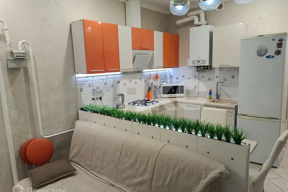 Продаётся 1-комнатная квартира, 42 м²