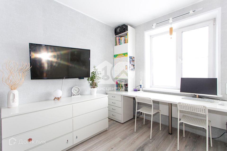 Продаётся 3-комнатная квартира, 59.6 м²
