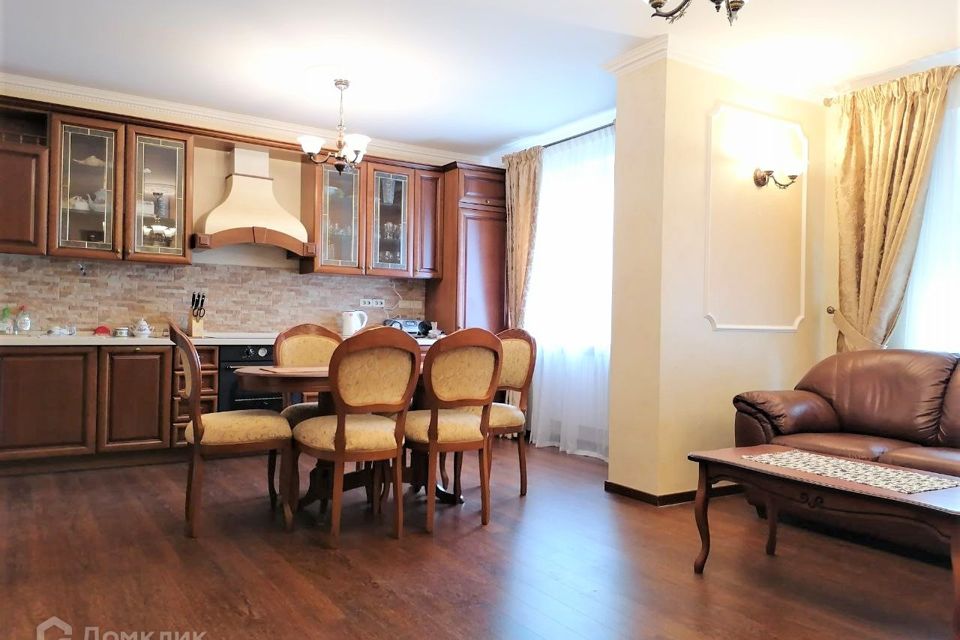 Продаётся 3-комнатная квартира, 85.5 м²