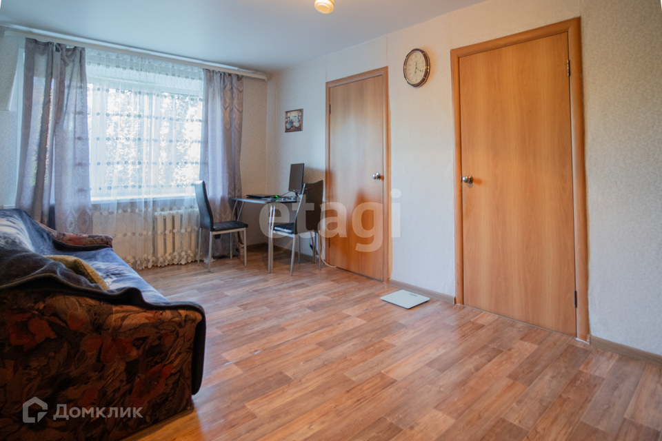 Продаётся 4-комнатная квартира, 62 м²