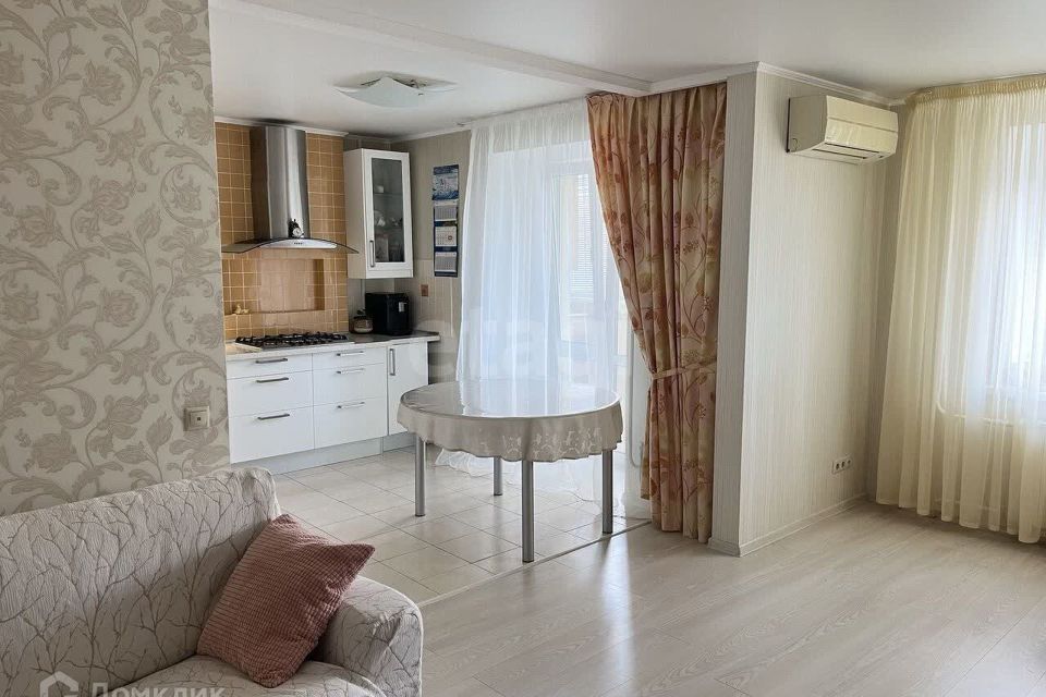 Продаётся 4-комнатная квартира, 84.6 м²