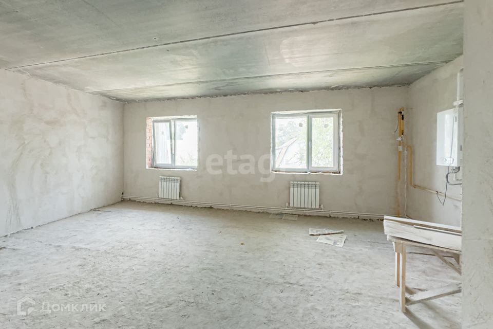 Продаётся 5-комнатная квартира, 150 м²