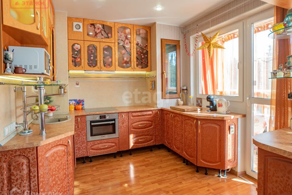 Продаётся 3-комнатная квартира, 72.8 м²