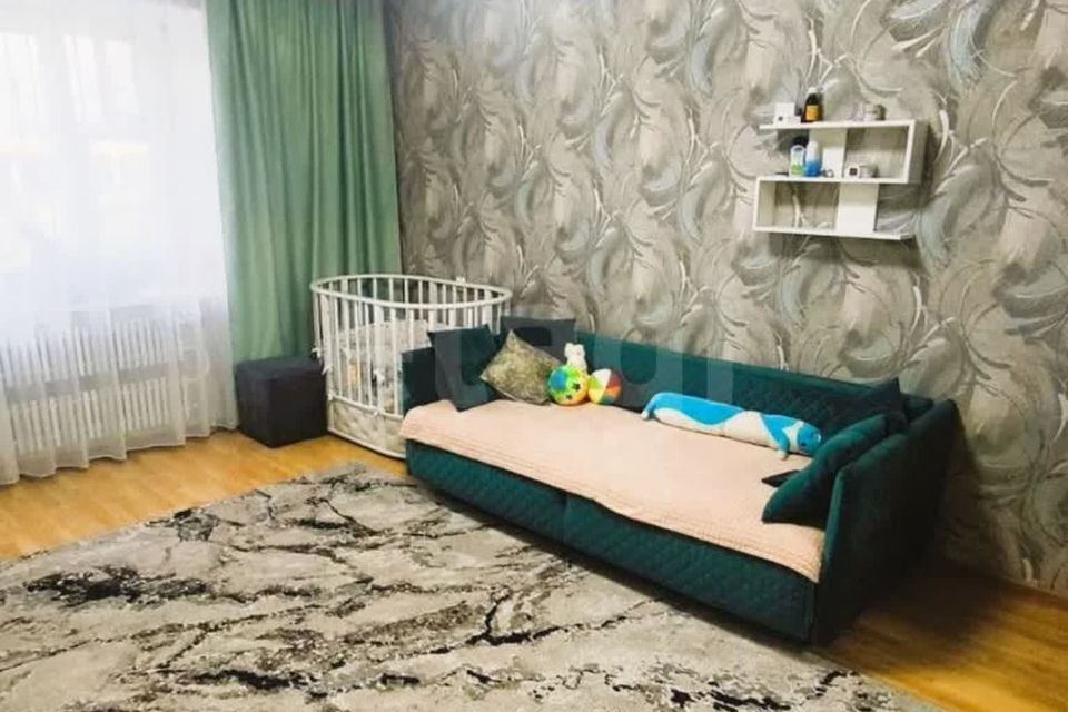 Продаётся 1-комнатная квартира, 42 м²