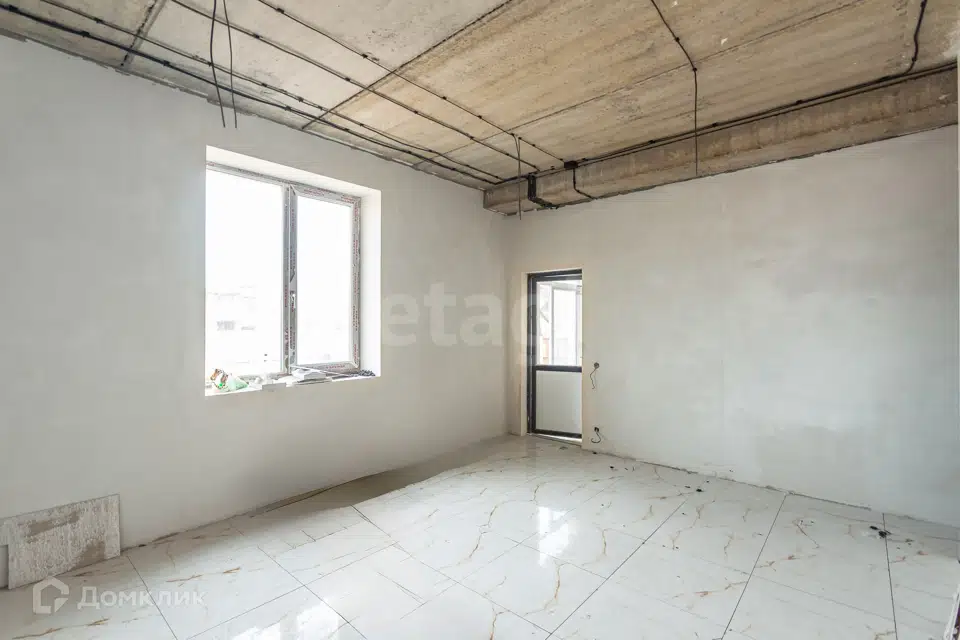 Продаётся 3-этажный дом, 569 м²