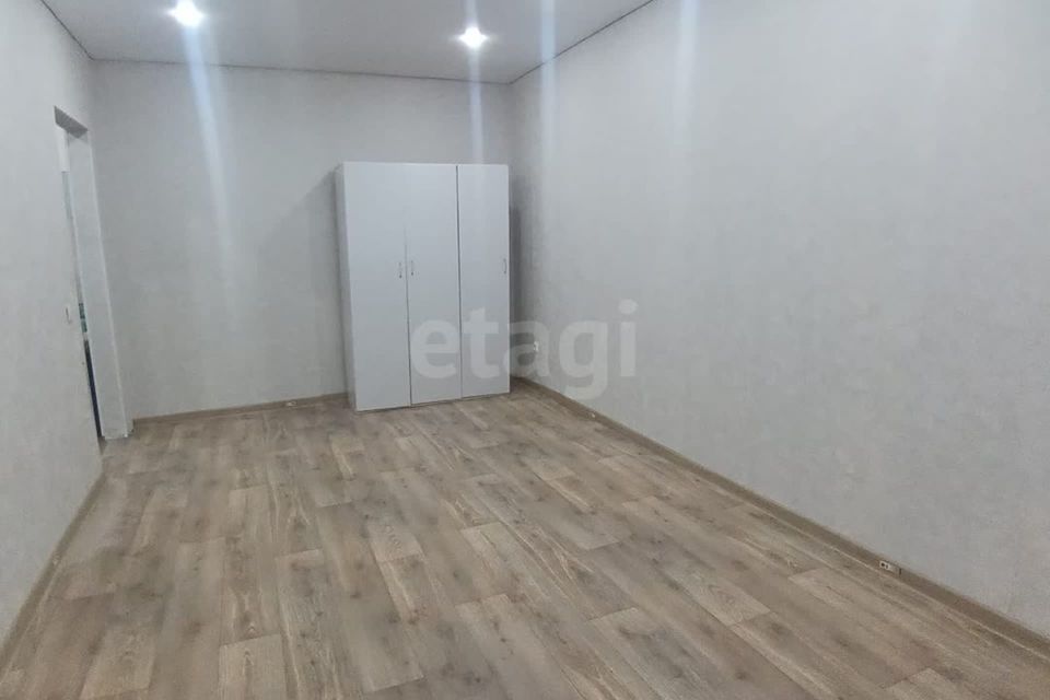Продаётся 1-комнатная квартира, 37 м²