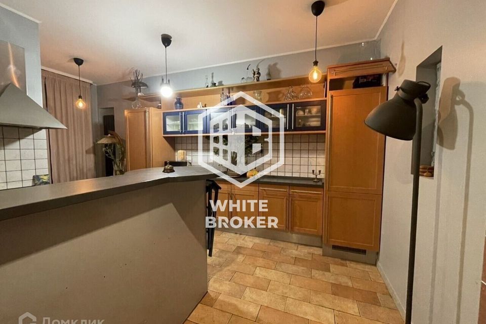 Продаётся 2-комнатная квартира, 75 м²