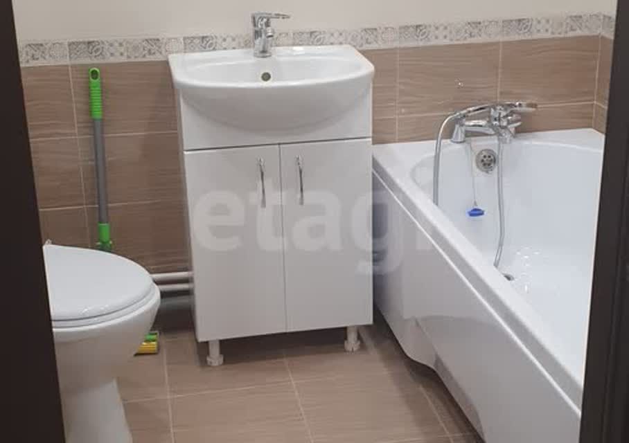 Продаётся 1-комнатная квартира, 37.7 м²