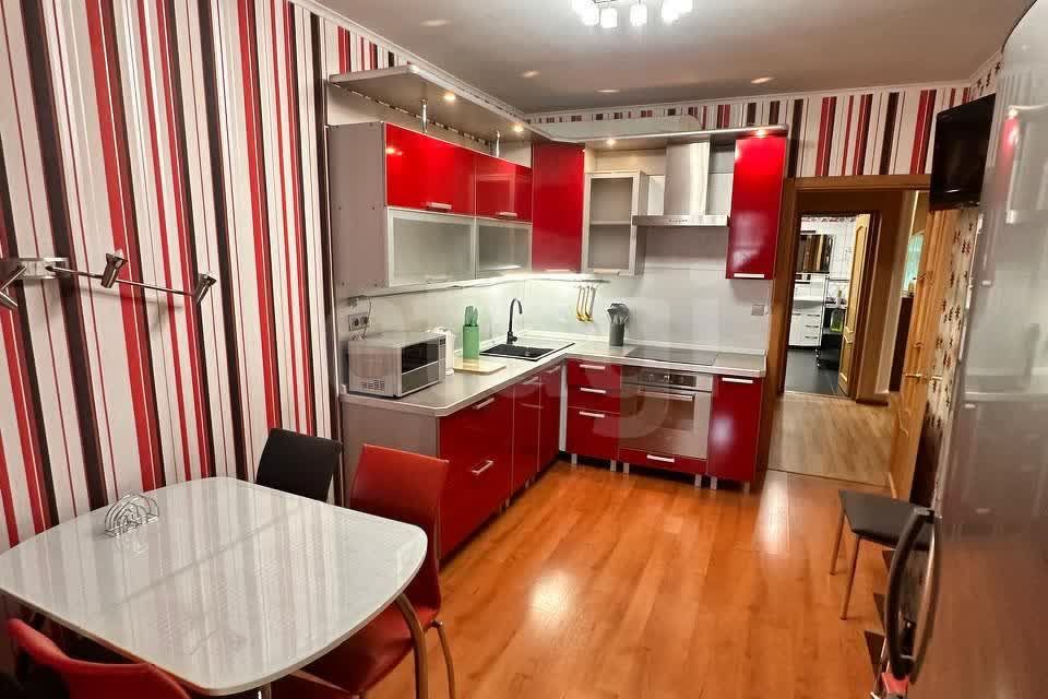 Сдаётся 2-комнатная квартира, 86 м²