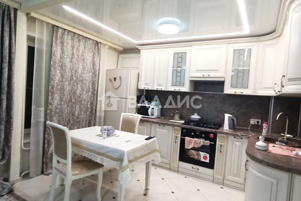 Продаётся 3-комнатная квартира, 60.7 м²
