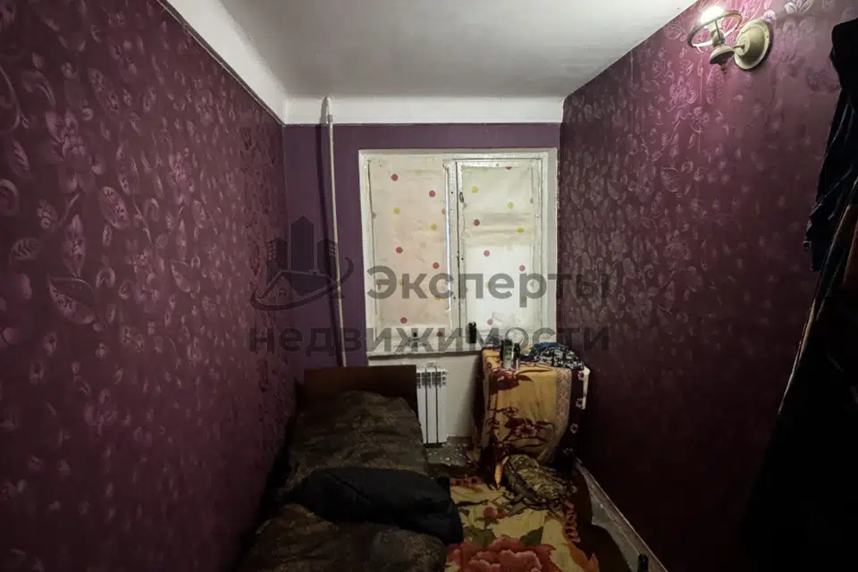 Продаётся 4-комнатная квартира, 55 м²