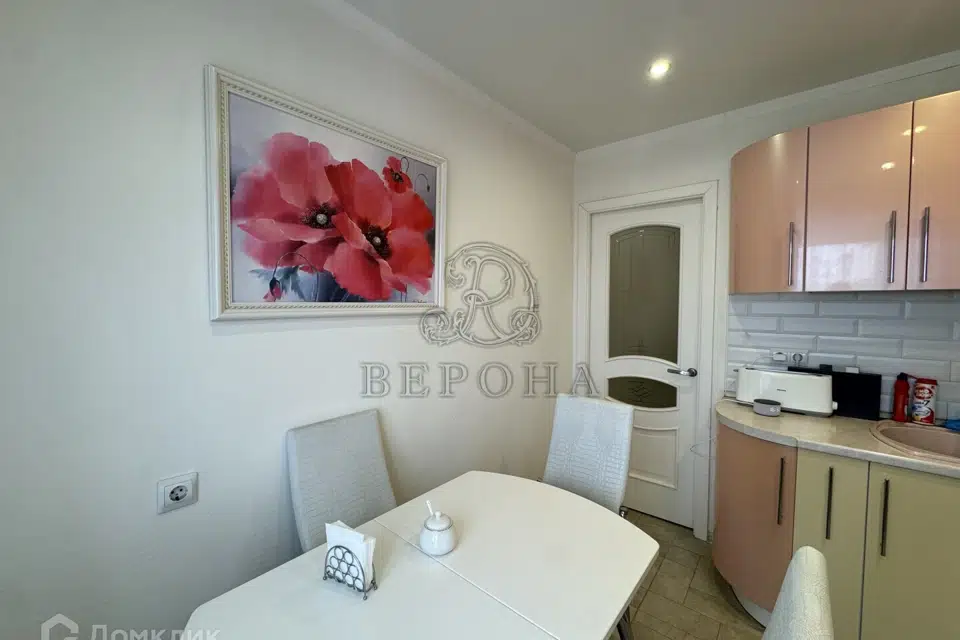 Продаётся 3-комнатная квартира, 68 м²