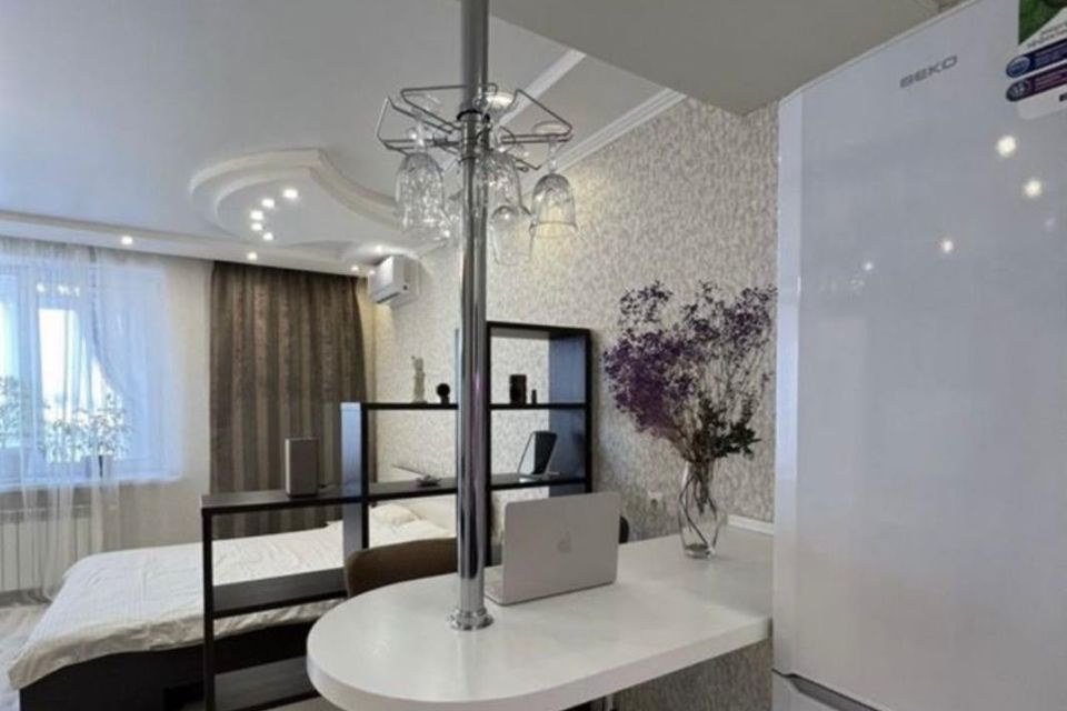 Продаётся 1-комнатная квартира, 42 м²