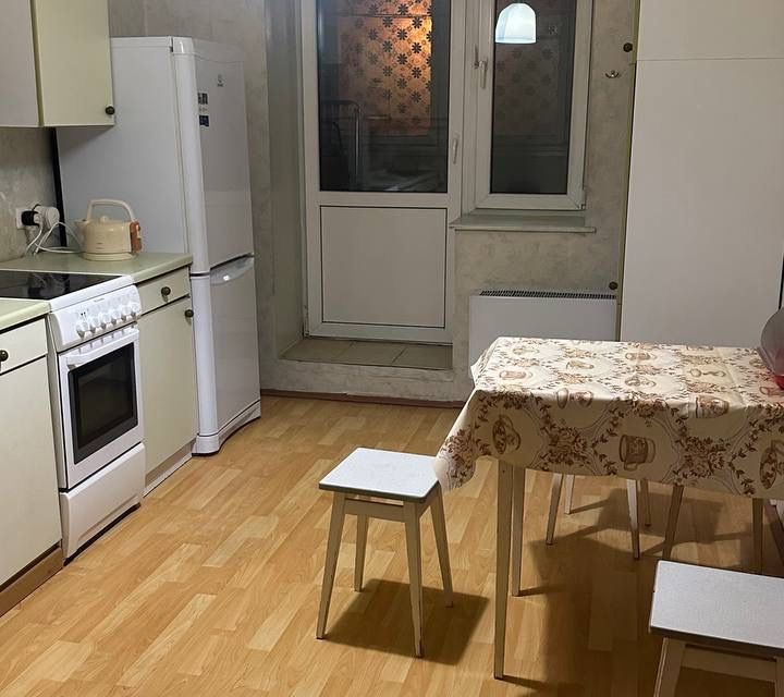 Сдаётся 2-комнатная квартира, 65.1 м²