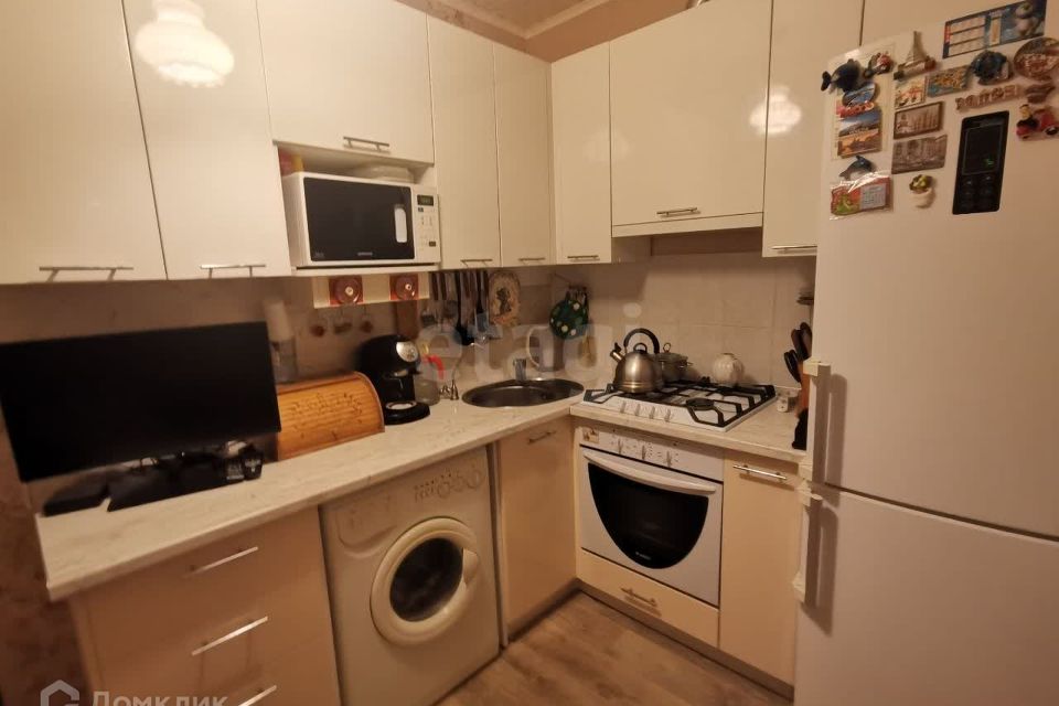 Продаётся 4-комнатная квартира, 69.2 м²