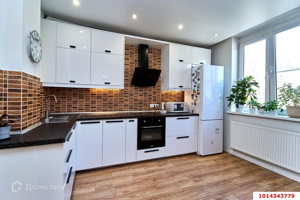 Продаётся 1-комнатная квартира, 38.2 м²
