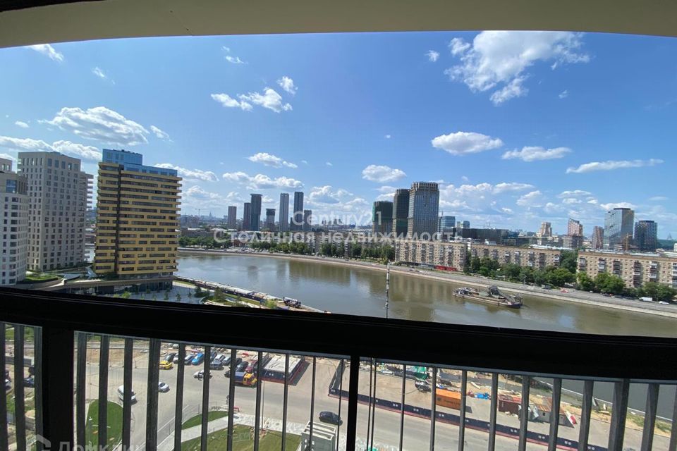 Продаётся 2-комнатная квартира, 70.1 м²