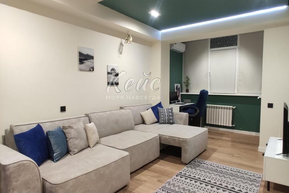 Продаётся 2-комнатная квартира, 59.8 м²