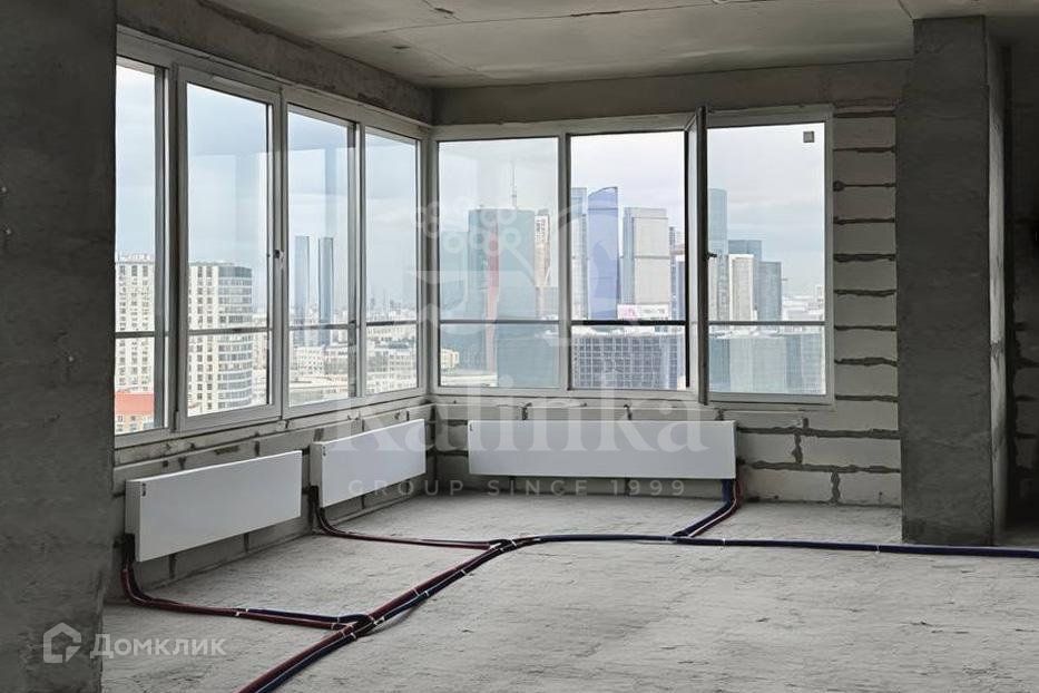 Продаётся 4-комнатная квартира, 104.9 м²