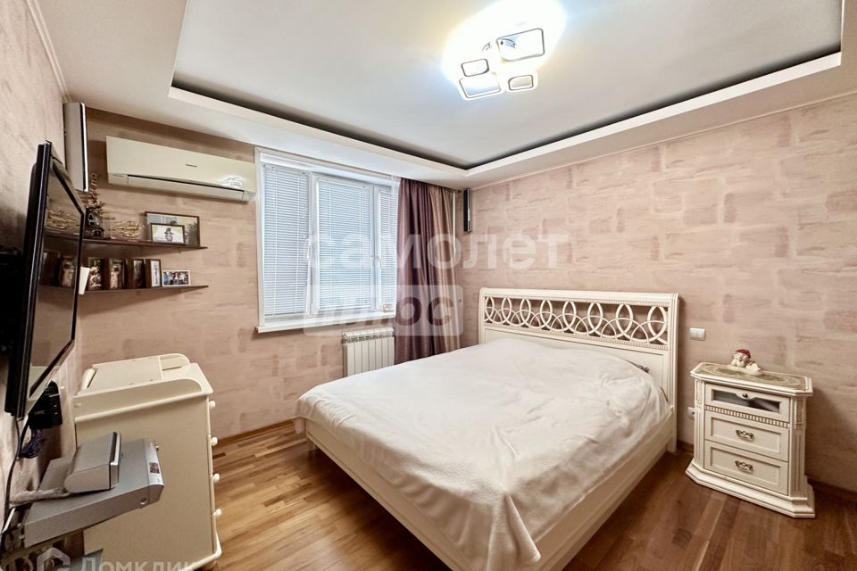 Продаётся 2-комнатная квартира, 66.5 м²