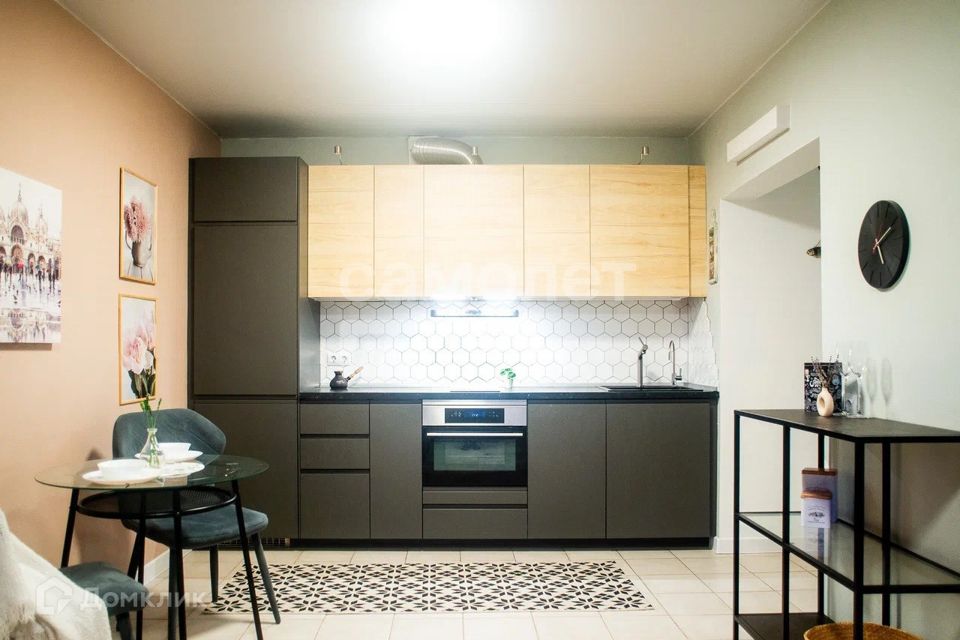 Продаётся 2-комнатная квартира, 57.6 м²