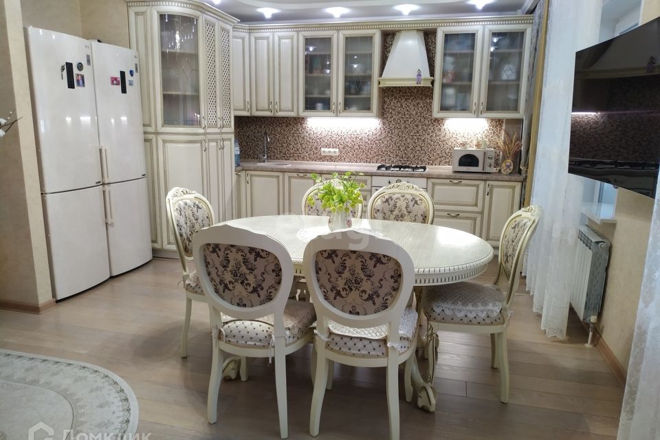 Продаётся 3-комнатная квартира, 82.6 м²